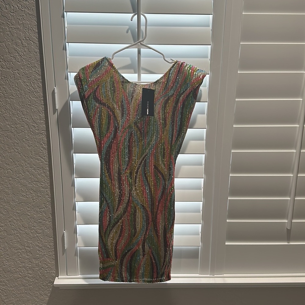 Fashion nova multicolor hailey sequin mini dress with shoulder pads NWT - Picture 3 of 3